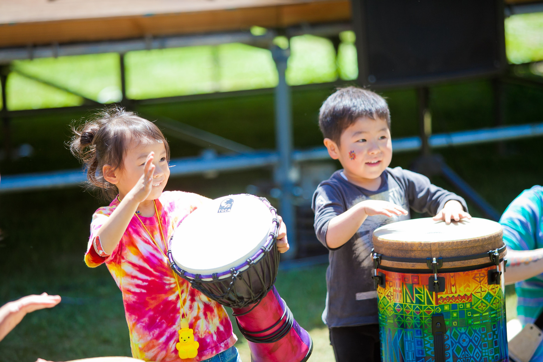 サムネイル: 【5/2・3・4・5・6開催】ゴールデンウィーク花畑音楽ライブ